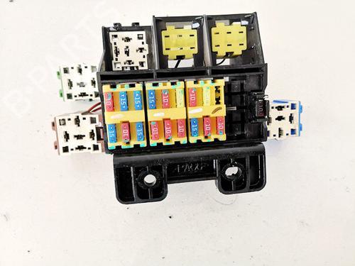 Used Fuse box CHEVROLET AVEO / KALOS Saloon (T250, T255) 1.2 (72 hp) 33067320