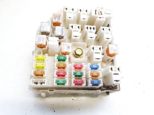 Sikringsdåse TOYOTA RAV 4 II (_A2_) 2.0 (ACA26) (150 hp) 32626055