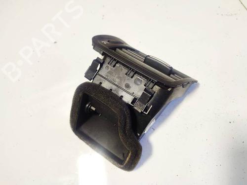 Used Air vent VW PASSAT B6 (3C2) 2.0 TDI (140 hp) 32590050