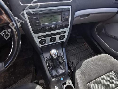 Boot lining SKODA OCTAVIA II (1Z3) 1.9 TDI | BP39040077I3 - Image 12