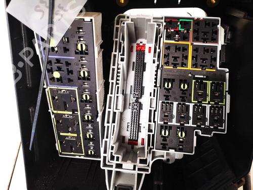 Fuse box OPEL MERIVA A MPV (X03) 1.7 CDTI (E75) | BP33084810E1 - Image 2