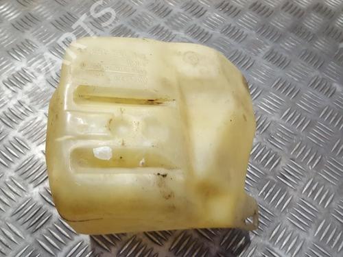 Used Windscreen washer tank Windscreen washer tank VW JETTA II (19E, 1G2, 165) 1.6 (75 hp) 35668227 35668227