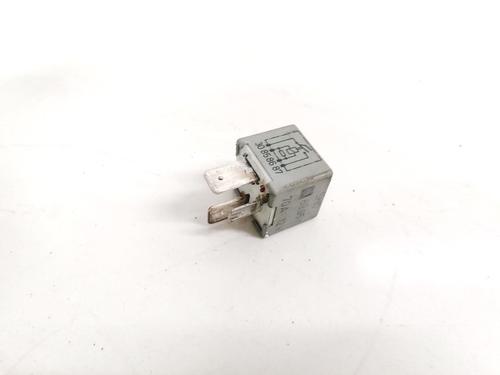 Used Electronic sensor Electronic sensor AUDI 100 C3 Saloon (443, 444) 2.2 quattro (137 hp) 33088562 33088562