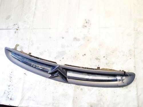 Used Grille Grille 35443623 35443623