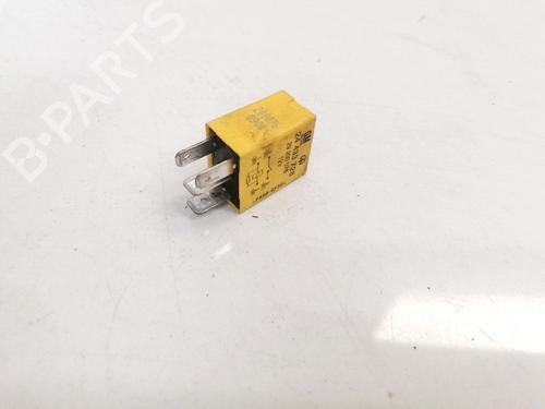Electronic sensor OPEL ZAFIRA A MPV (T98) 2.0 DI 16V (F75) | BP33089864M84 - Image 2