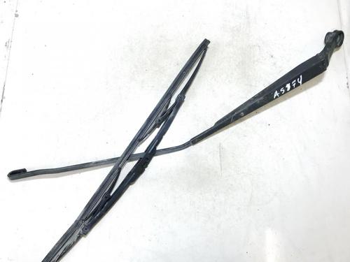 Used Front windshield wiper arm Front windshield wiper arm MAZDA 323 F VI Hatchback (BJ) 2.0 TD (101 hp) 33525688 33525688