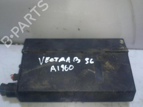 Used Fuse box Fuse box OPEL VECTRA B (J96) 1.8 i 16V (F19) (116 hp) 33505132 33505132
