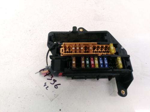 Used Fuse box Fuse box AUDI A6 C6 (4F2) 3.2 FSI quattro (255 hp) 32913337 32913337