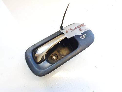 Used Front right interior door handle Front right interior door handle HONDA CR-V II (RD_) 2.0 (RD5) (150 hp) 35289843 35289843