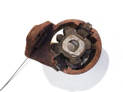 Engine mount FORD MONDEO I (GBP) 1.6 i 16V | BP32912244M89 - Image 2