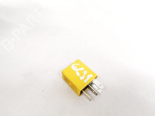 Used Electronic sensor Electronic sensor OPEL ZAFIRA A MPV (T98) 2.0 DTI 16V (F75) (101 hp) 33083530 33083530
