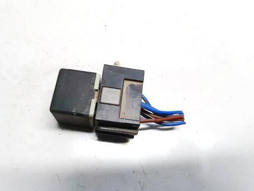 electronic-sensor-opel-zafira-a-mpv-t98-1999-2000-2001-2002-2003-2004-2005-2006-32550392 main image