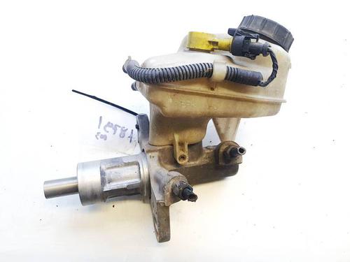 Used Brake master cylinder Brake master cylinder CHEVROLET CRUZE Hatchback (J305) 2.0 CDI (163 hp) 35330385 35330385