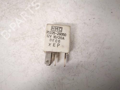 Electronic sensor KIA CERATO I Hatchback (LD) 1.5 CRDi | BP39498221M84 - Image 2