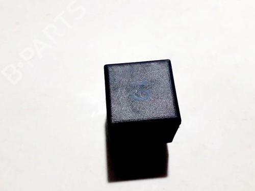 Used Electronic sensor Electronic sensor VW PASSAT B3/B4 Variant (3A5, 35I) 1.8 (90 hp) 33526556 33526556