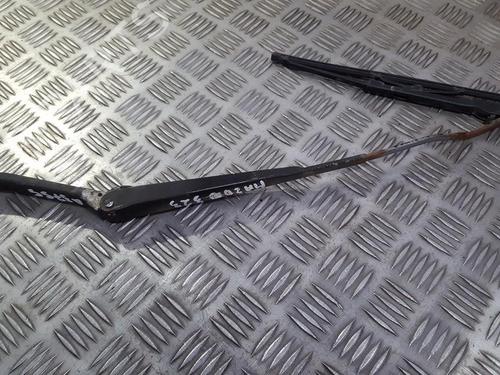 Used Front windshield wiper arm Front windshield wiper arm MAZDA 323 P V (BA) 1.5 16V (88 hp) 33494695 33494695