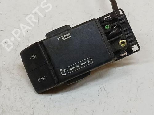 Comandi al volante Comandi al volante RENAULT ESPACE III (JE0_) 2.0 16V (JE0N, JE0L, JE02) (140 hp) 40028284 40028284