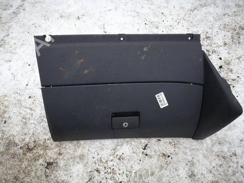 Used Glove box Glove box VW BORA I (1J2) 1.9 TDI (130 hp) 40028682 40028682