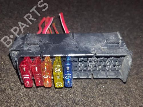 Used Fuse box Fuse box MERCEDES-BENZ C-CLASS (W202) C 220 D (202.121) (95 hp) 33479834 33479834
