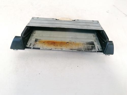 andre-audi-a6-c4-4a2-1994-1995-1996-1997-1998-33097207 main image