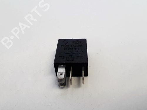 other-renault-laguna-ii-bg01_-2001-2002-2003-2004-2005-2006-2007-33064424 main image