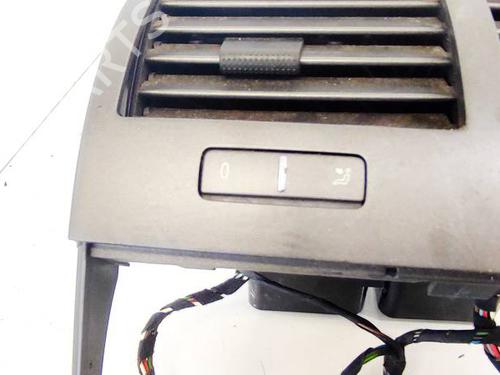 climate-control-vw-phaeton-3d1-3d2-3d3-3d4-3d6-3d7-3d8-3d9-2002-2003-2004-2005-2006-2007-2008-2009-2010-2011-2012-2013-2014-2015-2016-35293836 main image
