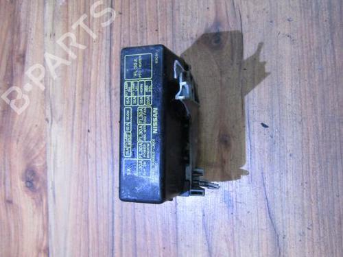 Used Fuse box Fuse box NISSAN SUNNY III Hatchback (N14) 2.0 D (75 hp) 33480374 33480374