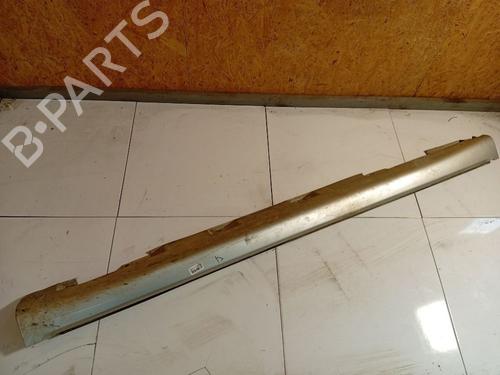 Used Right sideskirt Right sideskirt 34823591 34823591
