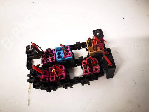 Fuse box AUDI A6 C6 (4F2) 2.0 TDI | BP32530935E1 - Image 2