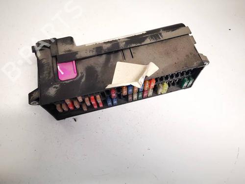Used Fuse box Fuse box 32553781 32553781