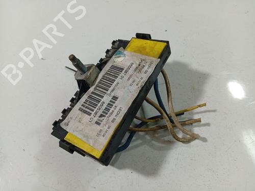 Fuse box CITROËN C5 III (RD_) 1.6 HDi 110 (RD9HZC) | BP40027836E1 - Image 4