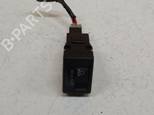 switch-isuzu-d-max-ii-tfr-tfs-2012-36454422 main image