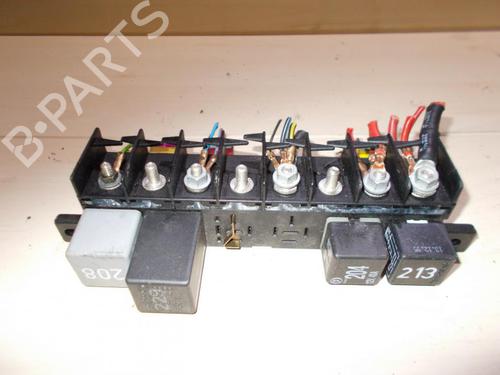 Used Fuse box Fuse box AUDI A4 B5 (8D2) 1.8 (115 hp) 33506639 33506639