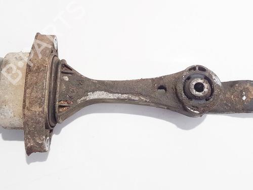 Used Engine mount Engine mount VW BORA I (1J2) 1.9 TDI (90 hp) 33071762 33071762