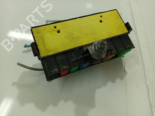 Sikringsdåse PEUGEOT EXPERT Van (VF3A_, VF3U_, VF3X_) 2.0 HDi 120 (120 hp) 32535293