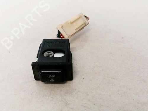 Used Switch Switch SUBARU FORESTER (SF_) 2.0 AWD (SF5) (125 hp) 35623541 35623541