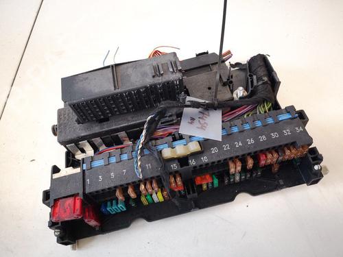 fuse-box-bmw-3-touring-e46-1999-2000-2001-2002-2003-2004-2005-32904960 main image