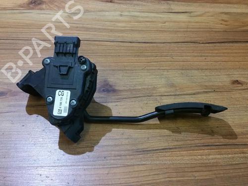 pedal-opel-vectra-c-z02-2002-2003-2004-2005-2006-2007-2008-2009-35648139 main image