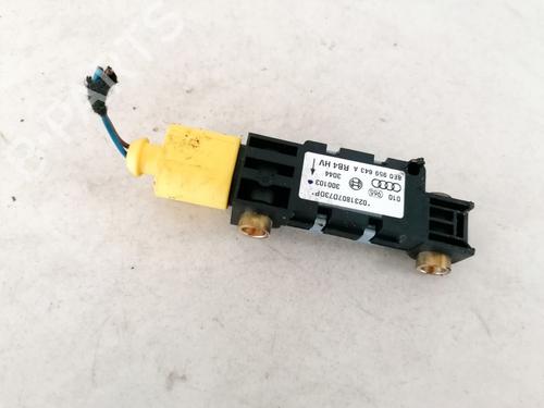 electronic-module-audi-a4-b6-8e2-2000-2001-2002-2003-2004-2005-32876667 main image