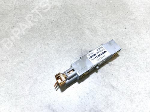 Used Electronic module Electronic module VOLVO V70 II (285) D5 (163 hp) 33072612 33072612