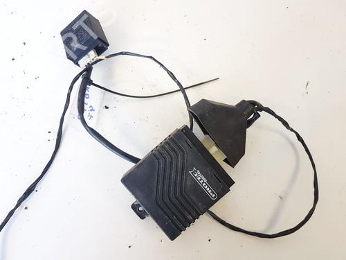 Used Electronic module Electronic module RENAULT ESPACE II (J/S63_) 2.2 (J/S637, J63G) (108 hp) 33096255 33096255