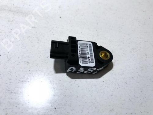 Used Electronic module Electronic module KIA CERATO I Hatchback (LD) 1.6 CRDi (115 hp) 33505820 33505820