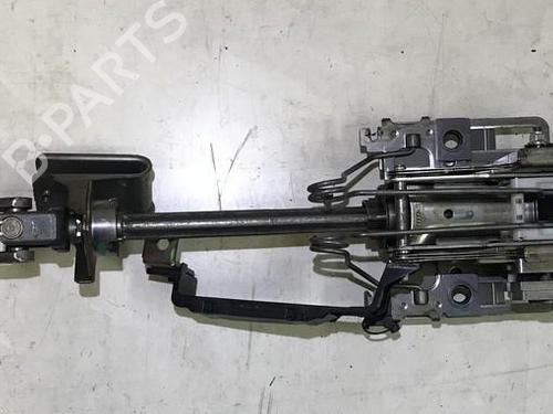 Used Steering column Steering column VW POLO IV (9N_, 9A_) 1.2 (54 hp) 35690264 35690264