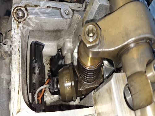 Used Injector Injector VW GOLF V (1K1) 1.9 TDI (90 hp) 35831756 35831756
