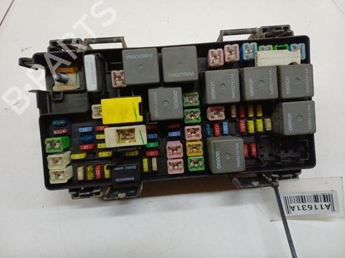 Used Fuse box Fuse box 38641323 38641323