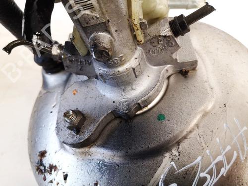 Brake master cylinder BMW 7 (E65, E66, E67) 730 d | BP35463832M77 - Image 2