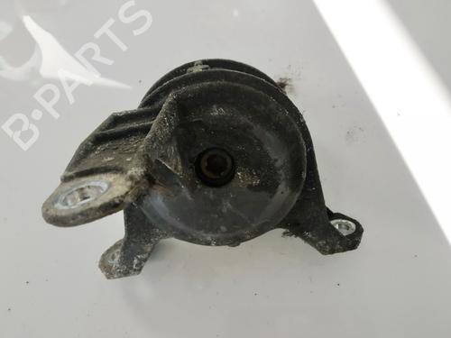 Used Engine mount Engine mount OPEL ZAFIRA A MPV (T98) 1.8 16V (F75) (125 hp) 32885851 32885851