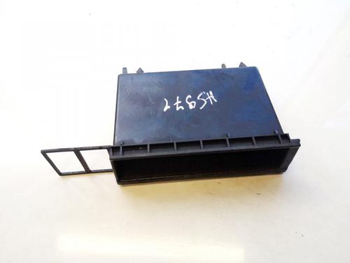 Used Glove box Glove box AUDI 80 B3 Saloon (893, 894, 8A2) 1.8 (75 hp) 35639291 35639291