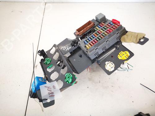 Used Fuse box Fuse box CITROËN XANTIA (X1_, X2_) 1.8 i (101 hp) 32907729 32907729