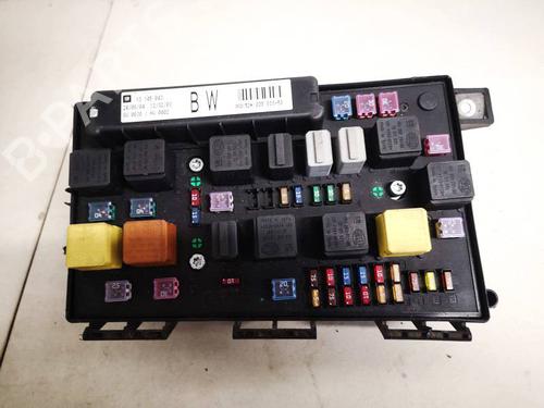 fuse-box-opel-astra-h-a04-2004-2005-2006-2007-2008-2009-2010-2011-2012-2013-2014-32929184 main image